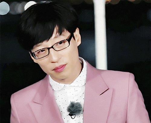 原创韩国顶尖主持人刘在石再当爸妻子诞下二胎凑儿女双全