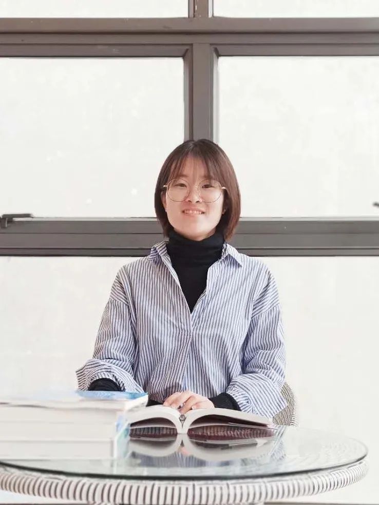 在校领导的关心指导下,全体克州班学生"停课不停学",科任老师也个个