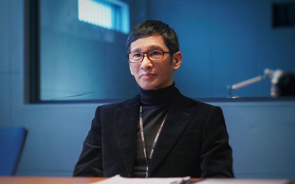 蔡文静刘凯彭冠英掌中之物展现掌控与自由的抗争