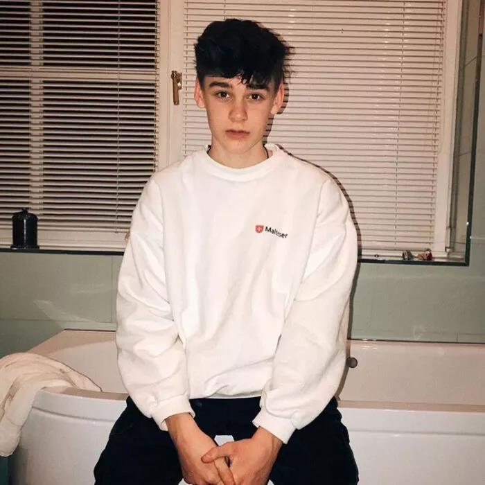 超帅欧美男头有哪些超级丧的句子