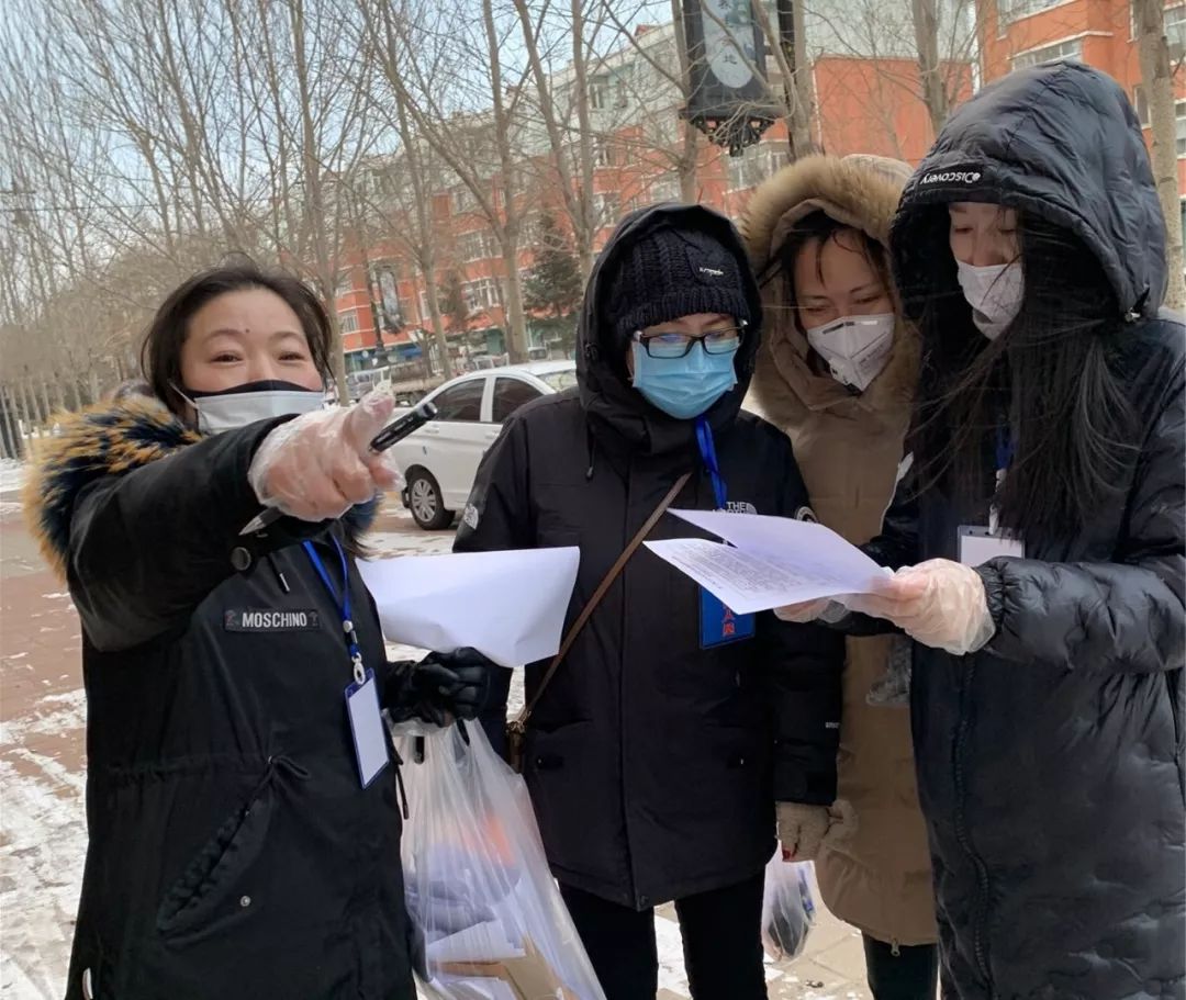 疫情发生以来,清河林业局有限公司的广大妇女干部,女党员们,女职工们