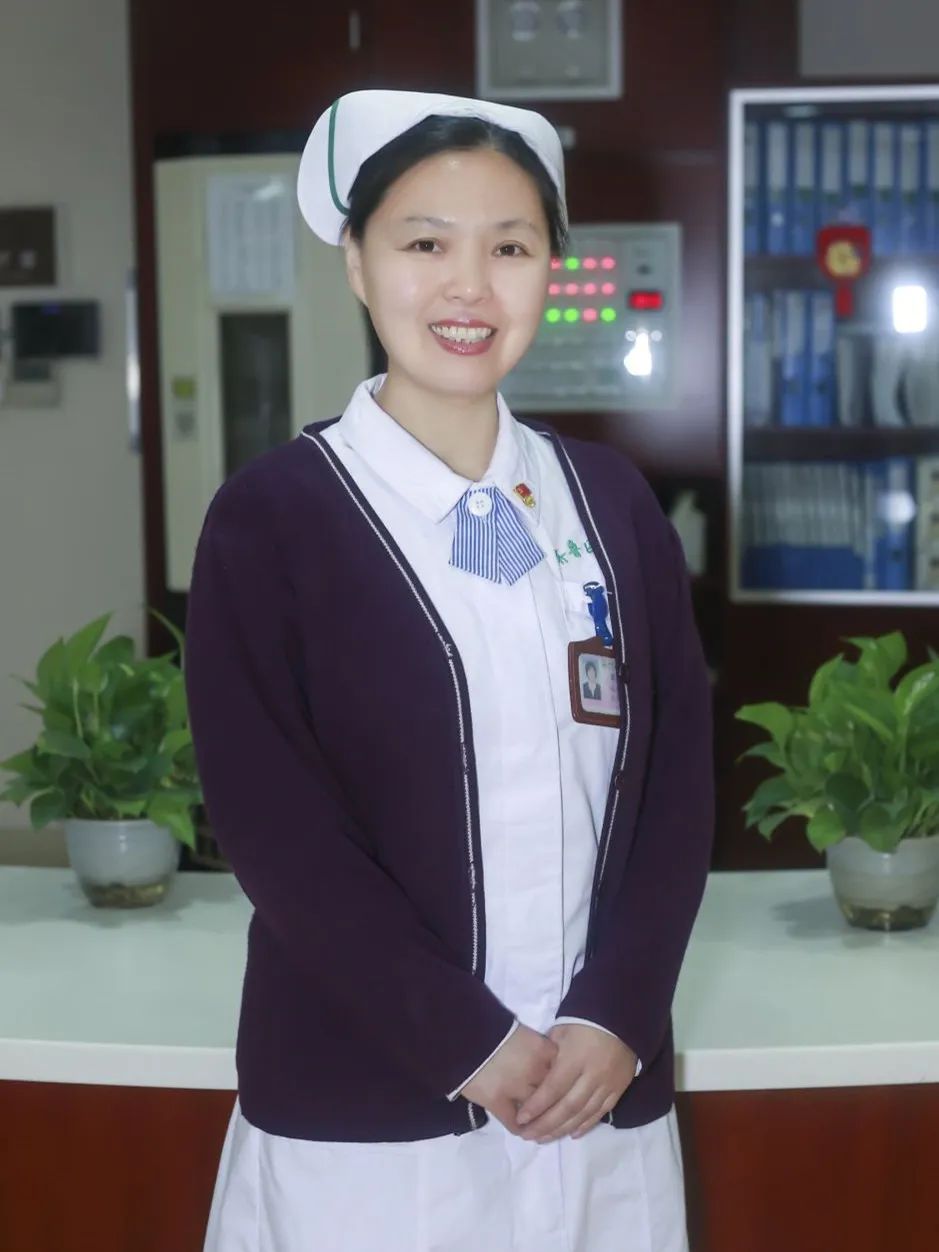 战"疫"一线 | "我们只是做了和平时一样的工作"援鄂定点医院护士长的