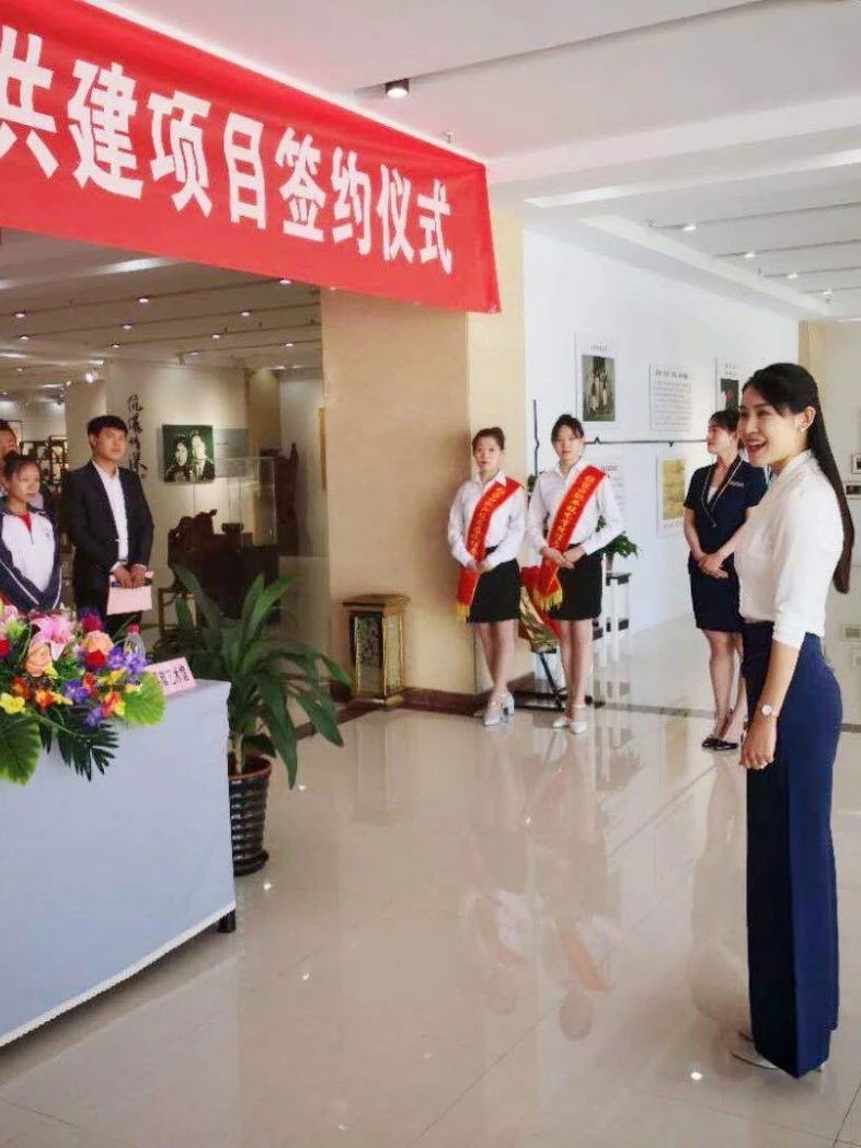 周莹老师简介_礼仪