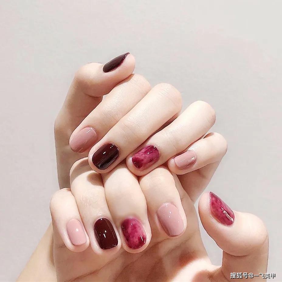 2020开春美爆了简约晕染甲!_美甲