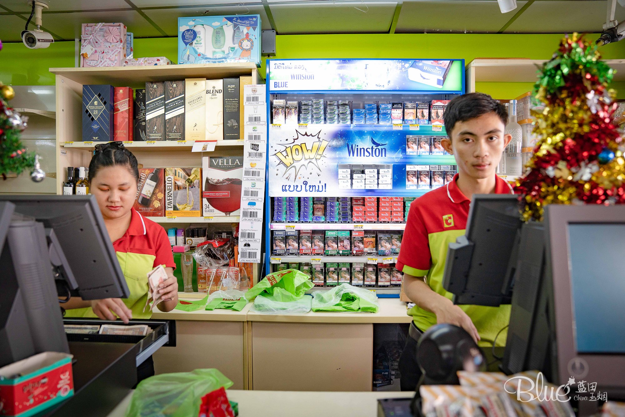 所以,推荐在老挝万象旅游时,到这种minibig c超市来采购所需物品,很