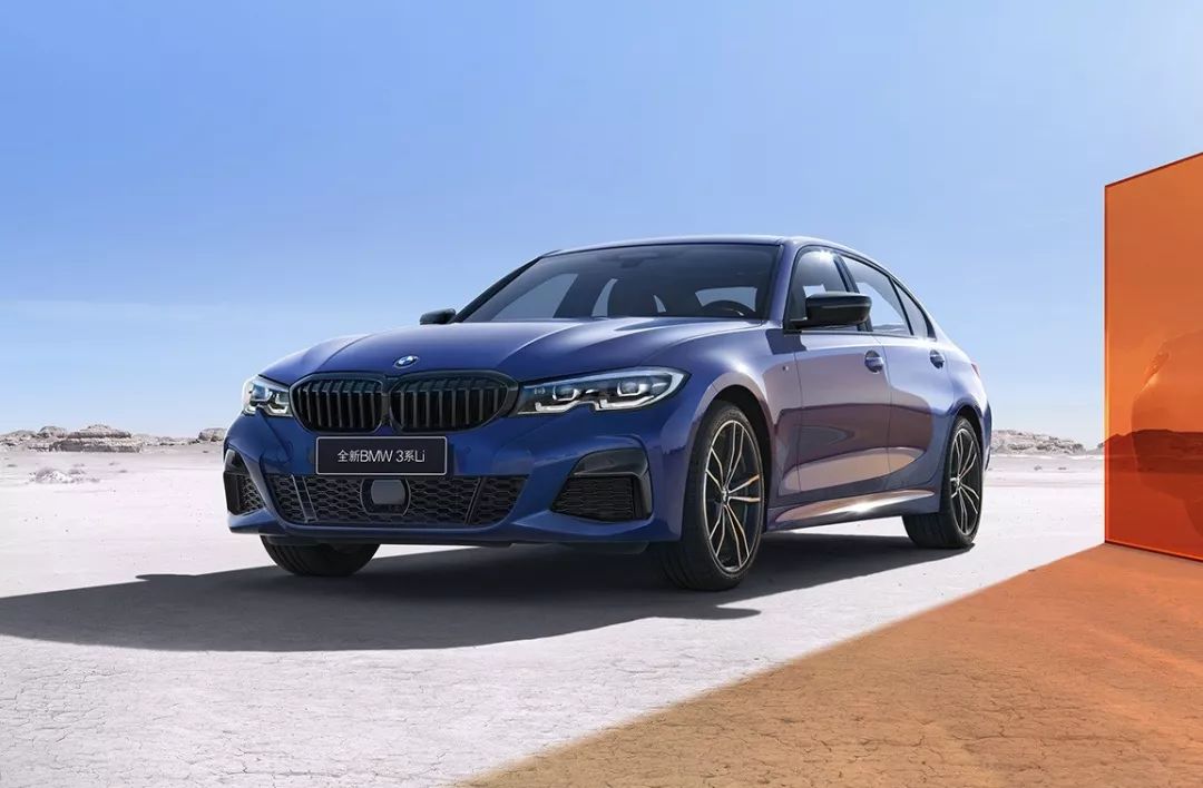 全新bmw 3系·可调节的后排座椅·后行李箱盖便捷操作·空气滤清器·