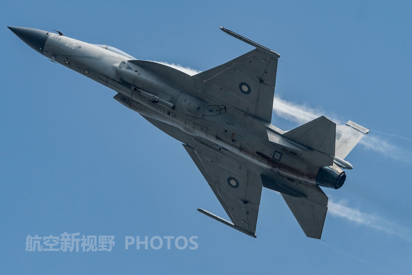 低可视度迷彩洋气枭龙首次将dsi技术实用国产经典轻型战机