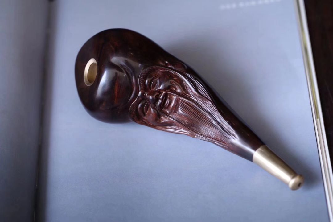 烟斗烙印在中国历史中的男人标志