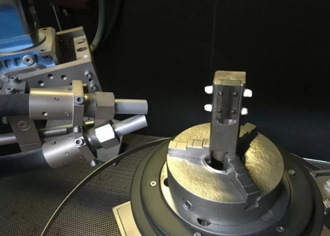 喷丸对材料表面有何影响?