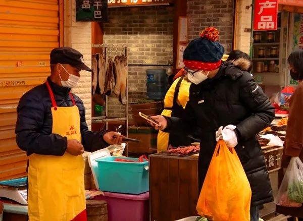 摄影| 昆明摄影家镜头中的最美逆行者!_王正鹏