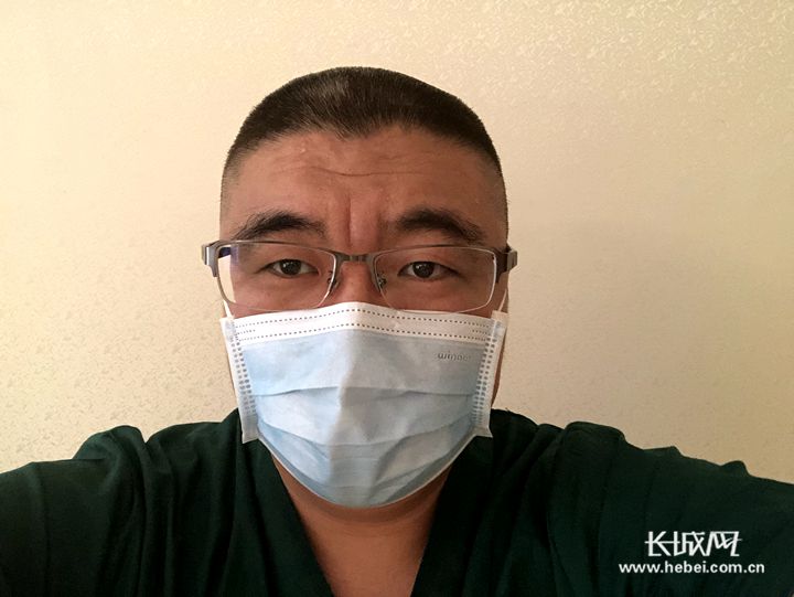 杨楠大夫的新发型.本人供图