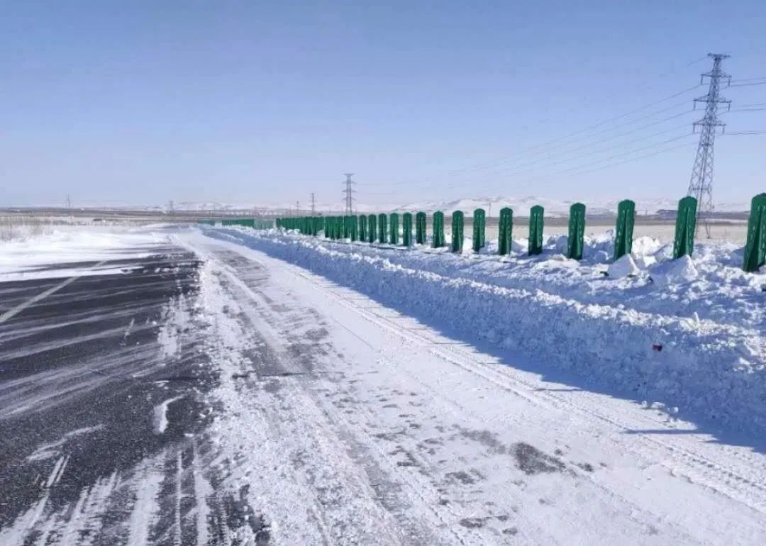 g1013线海张高速(海拉尔-张家口)锡盟段继续实施交通管制,禁止所有