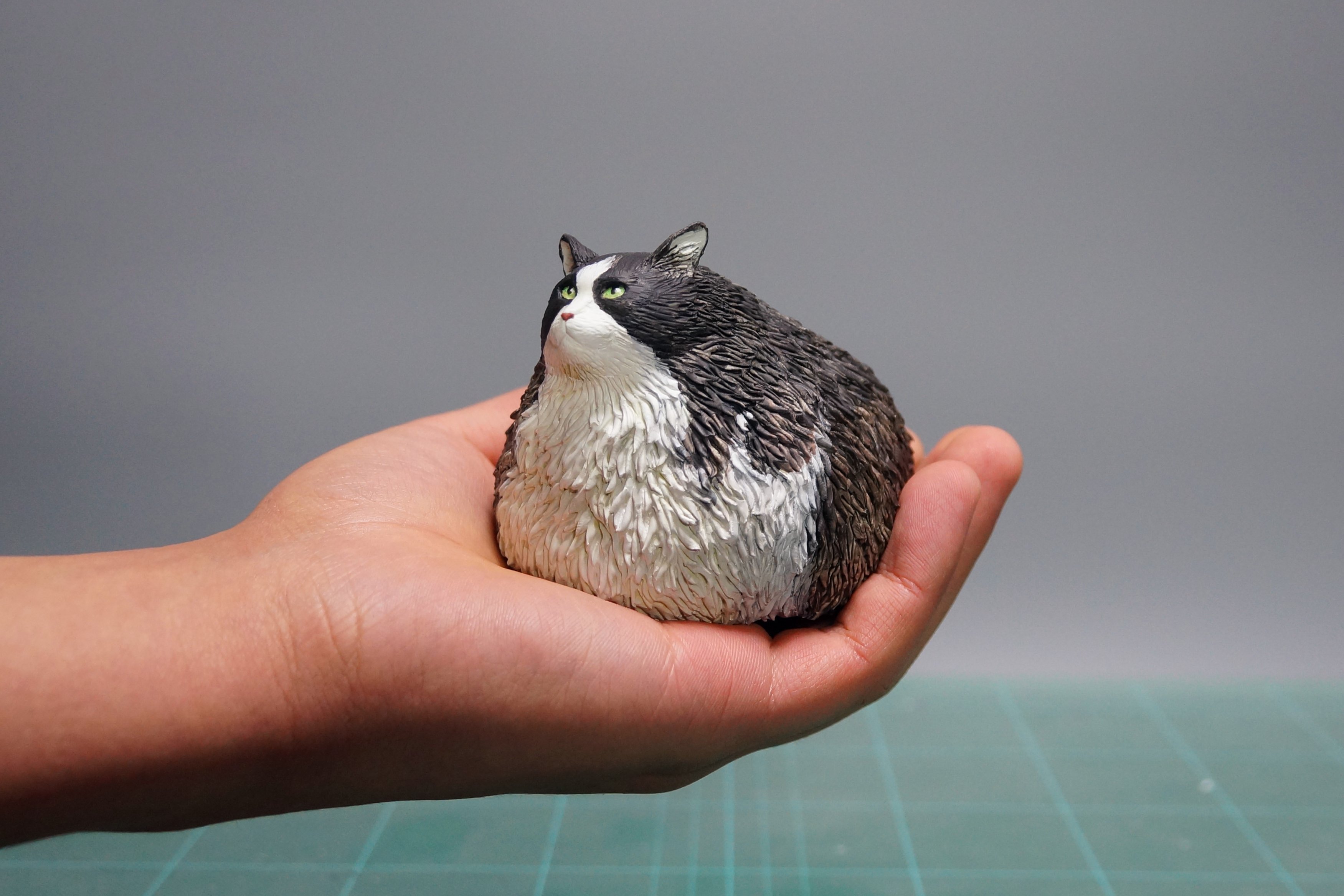 "口罩猫"登场,岛国沙雕手办达人新作公开,为武汉加油