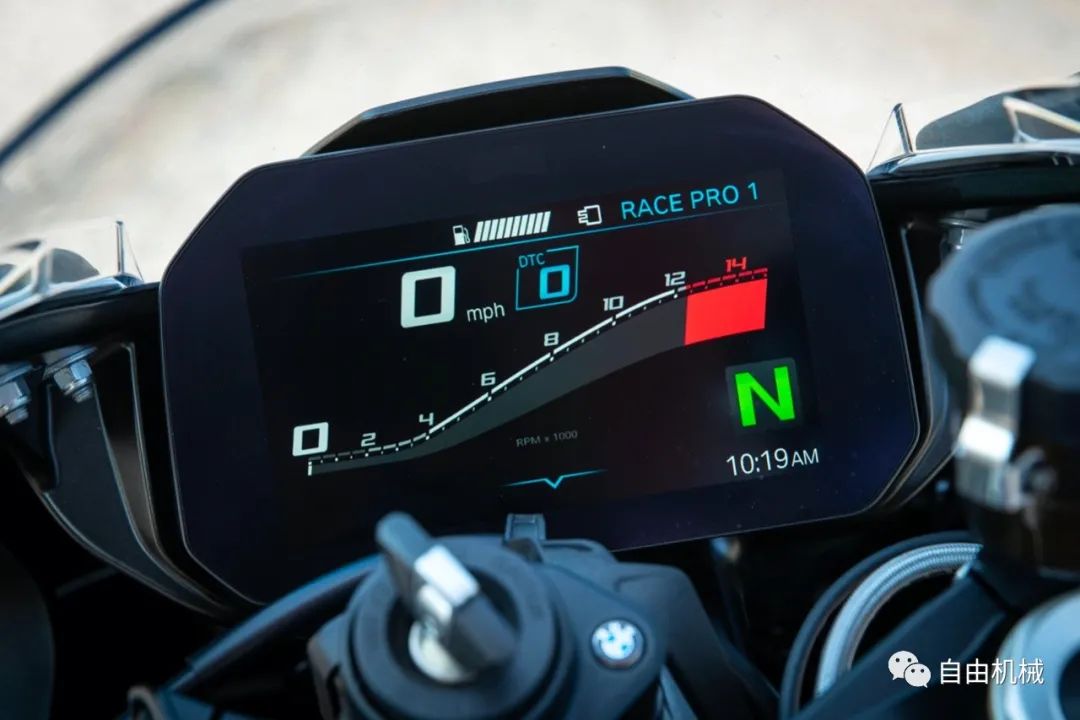 用性能开启第二个10年全面解读宝马新s1000rr丨视界