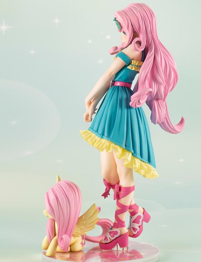 彩虹小马:小蝶变身美少女,一头粉色长发,手办售价超一万日元_人类