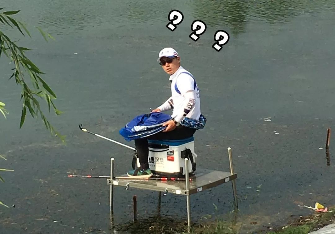 钓鱼虽苦仔细品品也能写出一首诗来