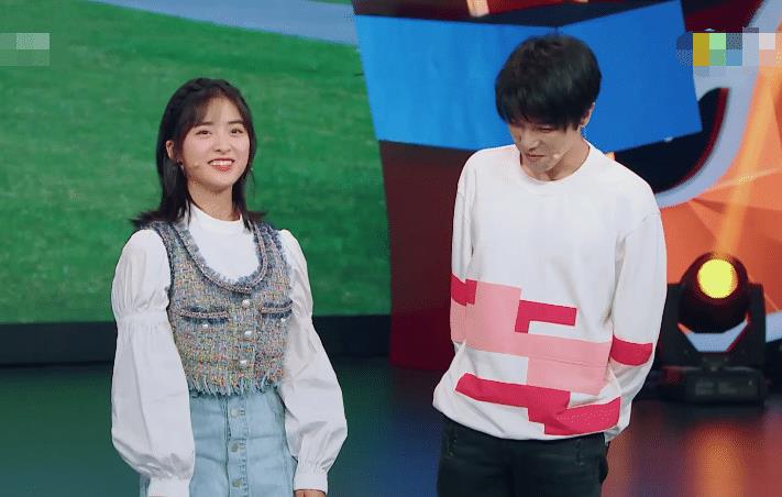 叫"女神"已经过时,来看看华晨宇怎样称呼沈月的,也太会撩了!