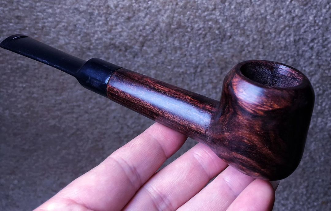 烟斗烙印在中国历史中的男人标志