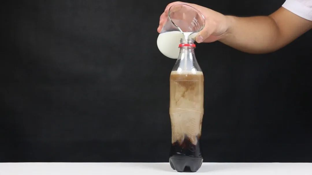 具体步骤和实验原理↓预告:小牙签,作用大实验一:牙签快艇所需材料