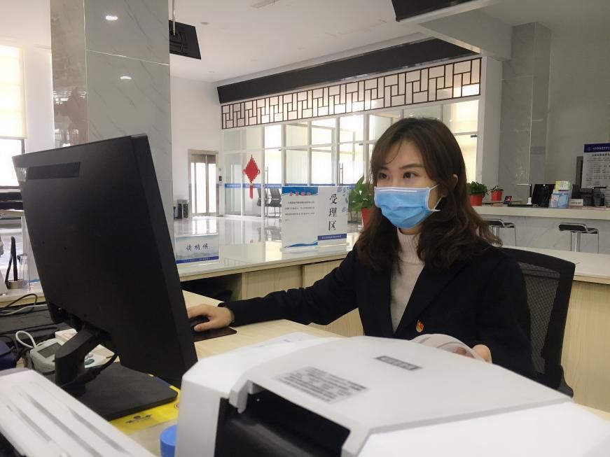 战疫情稳发展这疫刻青春绝不离场邗江青苗助力企业有序复工