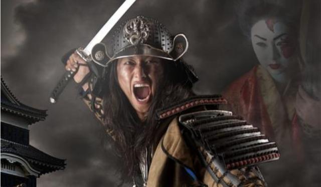 松永久秀早年出仕于三好长庆担任要职,但松永久秀阴谋篡夺三好家实权