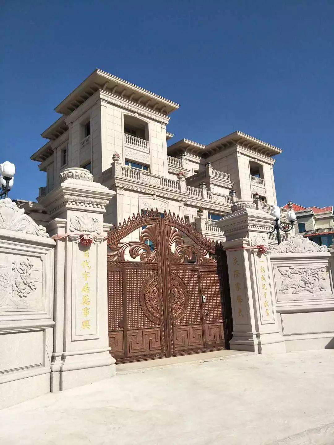 石材干挂的优点及施工节点工艺说明附别墅干挂大门实例