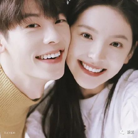 杨紫刚掀起的热度就要被章若楠洗掉了结婚就是比谈恋爱甜啊