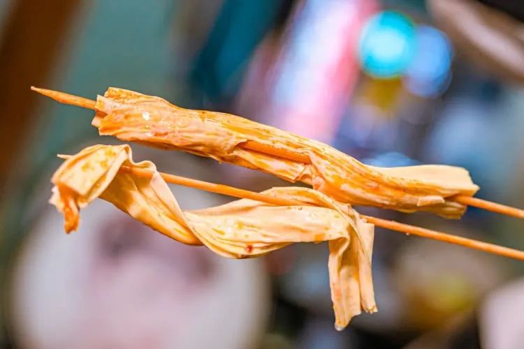 37折吃明星同款冷锅串串集美万达3公里免费配送42只串串荤素全get