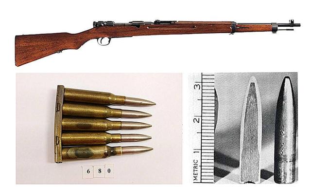三八式步枪与子弹事实上,在抗战初期,日军"三八大盖"步枪杀伤力不强的