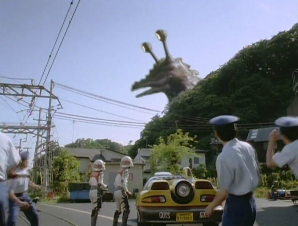 迪迦奥特曼最大的怪兽体型是迪迦的数倍还好不是敌人