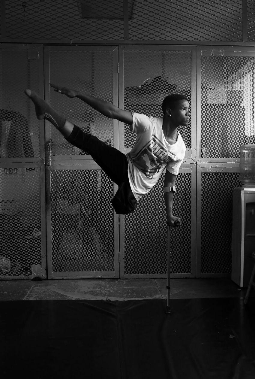 ann olwageawakeningtomek kaczor组照获奖提名作品the hauntedadam