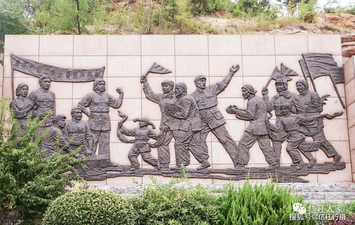 西柏坡的雕塑群冀晋之旅15