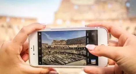 用手机拍照时选择横拍还是竖拍差别之大超乎你的想象