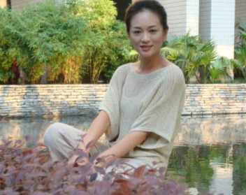 9,2007年《娶你不后悔》,饰演江兰8,2005年《临界婚姻》,饰演王小理7