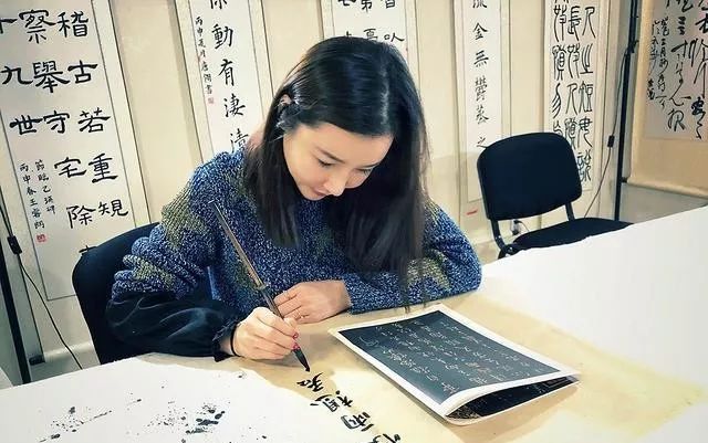 一辈子专心练字,能够成为书法家吗?