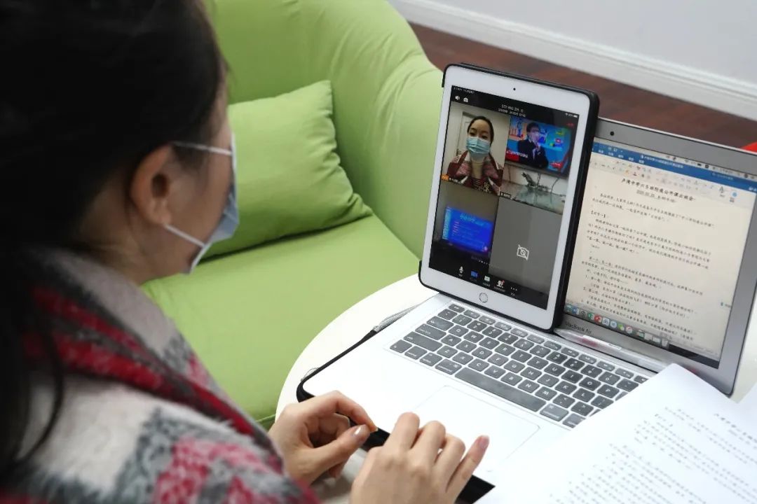 今天上海百万中小学生走进空中课堂首节在线试播课防疫公开课开播