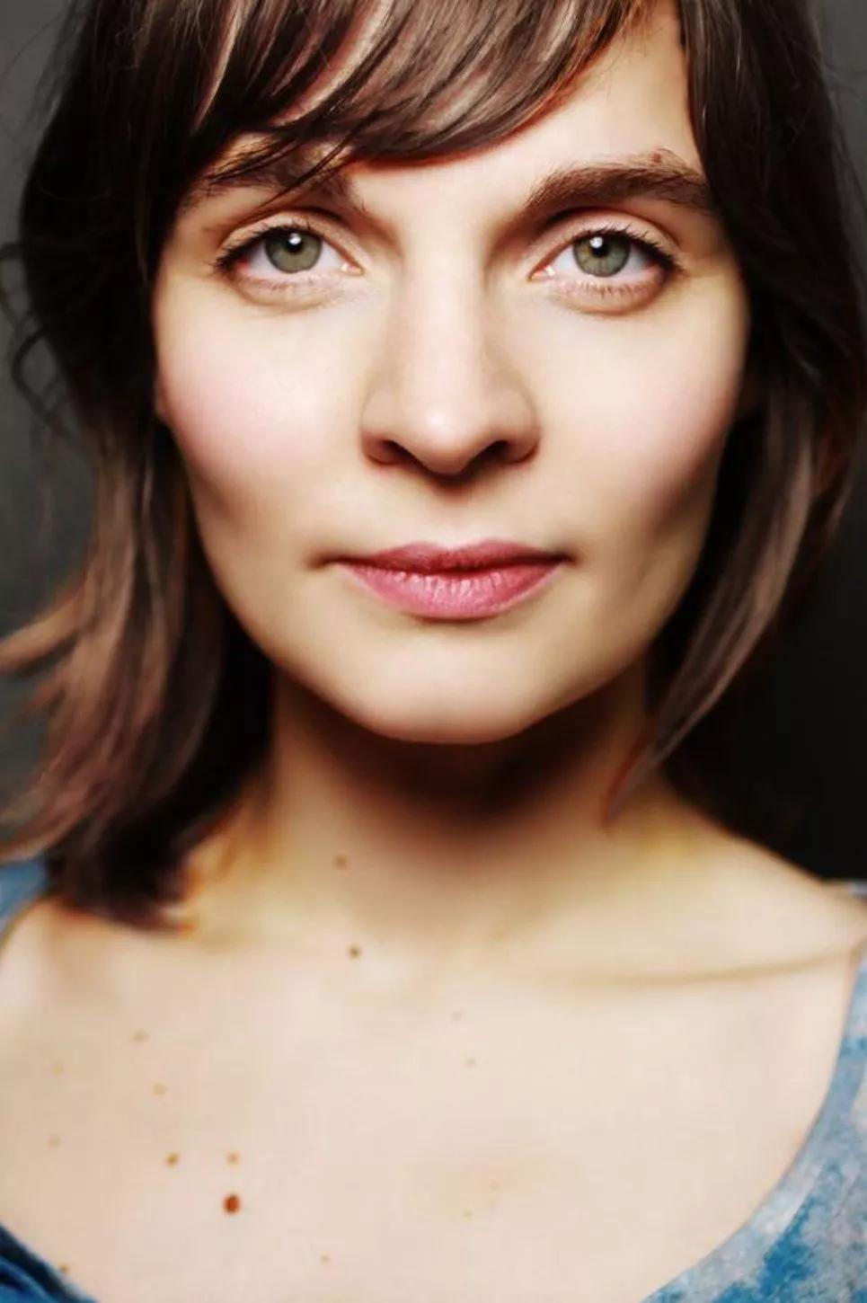 全文2570字 | 预计阅读时间8分钟冰岛音乐家希尔杜