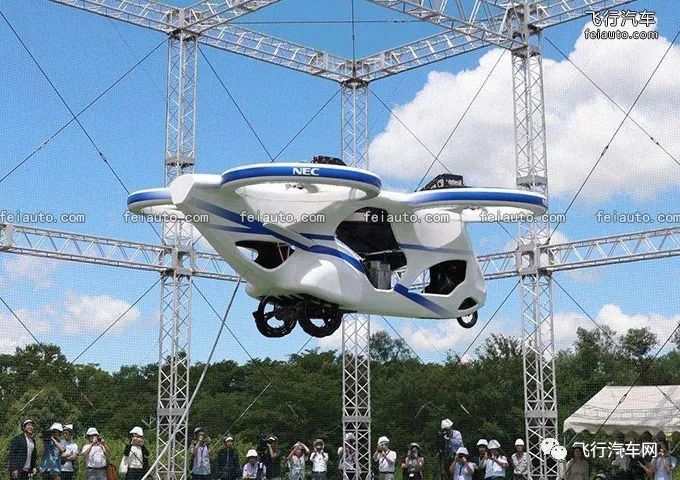 日本开发单人电动垂直起降飞行汽车