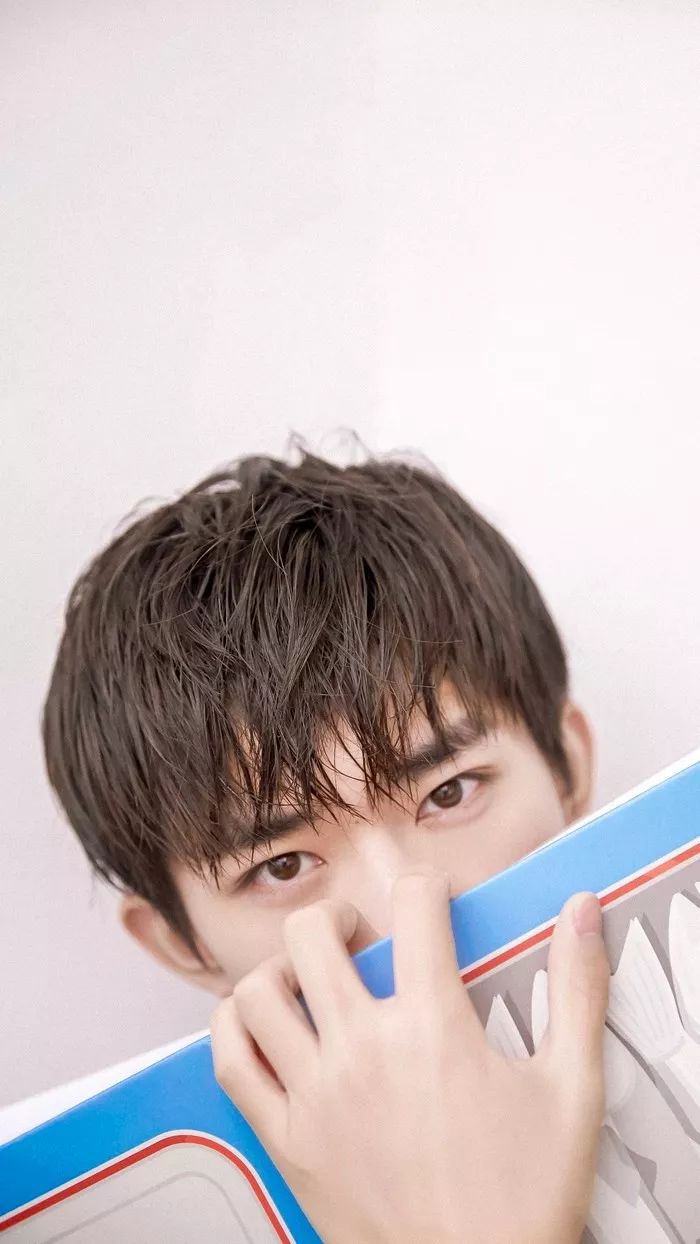 易烊千玺丨头像壁纸请查收225