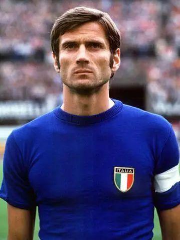 40岁时作为队长率领意大利队获得世界杯冠军——这个人便是迪诺-佐夫