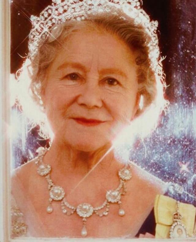 凯特国宴佩戴残缺项链成焦点是丹麦公主结婚礼更是女王母亲最爱