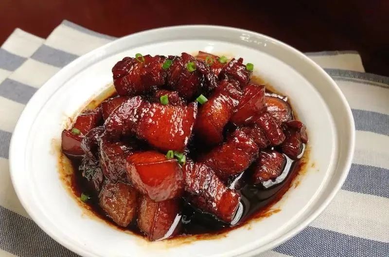 13 香喷喷的红烧肉就做好了,这道菜是我婆婆教的,真的非常好吃97.