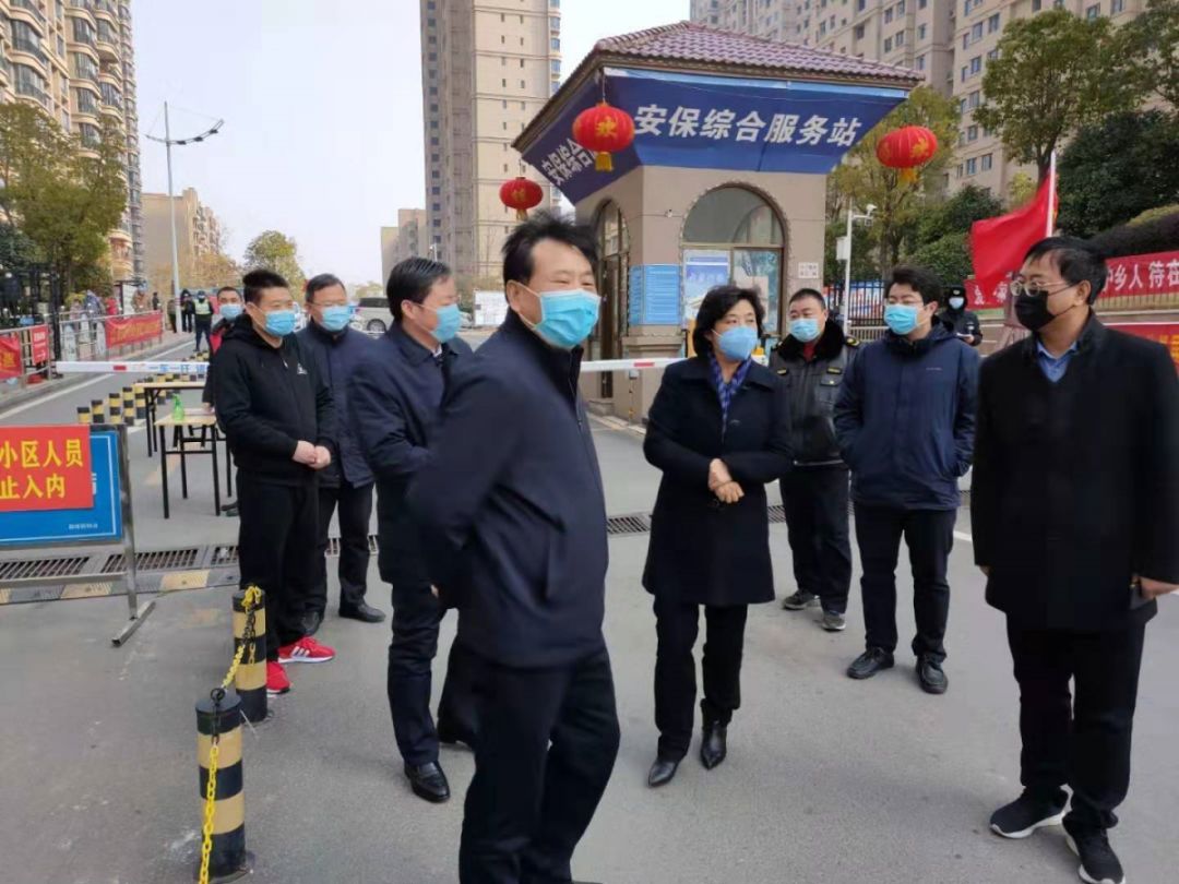 睢宁县县领导贾兴民,杨剑舒,乔卫东,李克武陪同调研