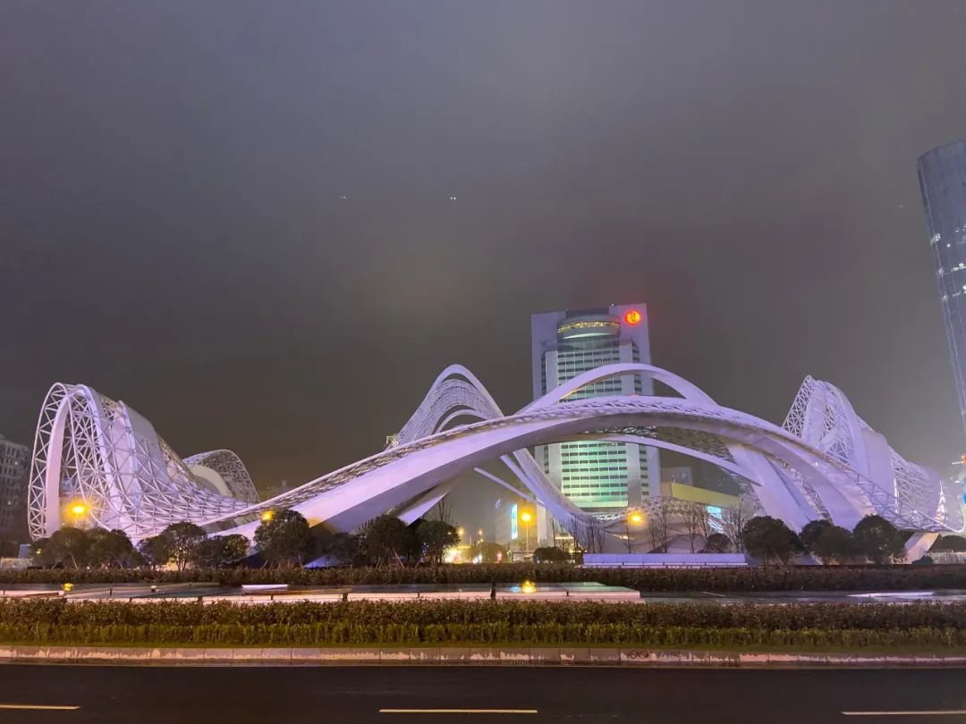 春风与林火一念成佛一念成魔