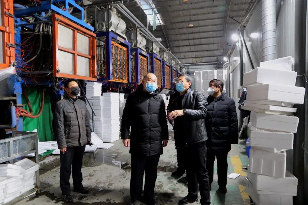 宁城县开启春暖花开模式各行各业开始逐步复苏