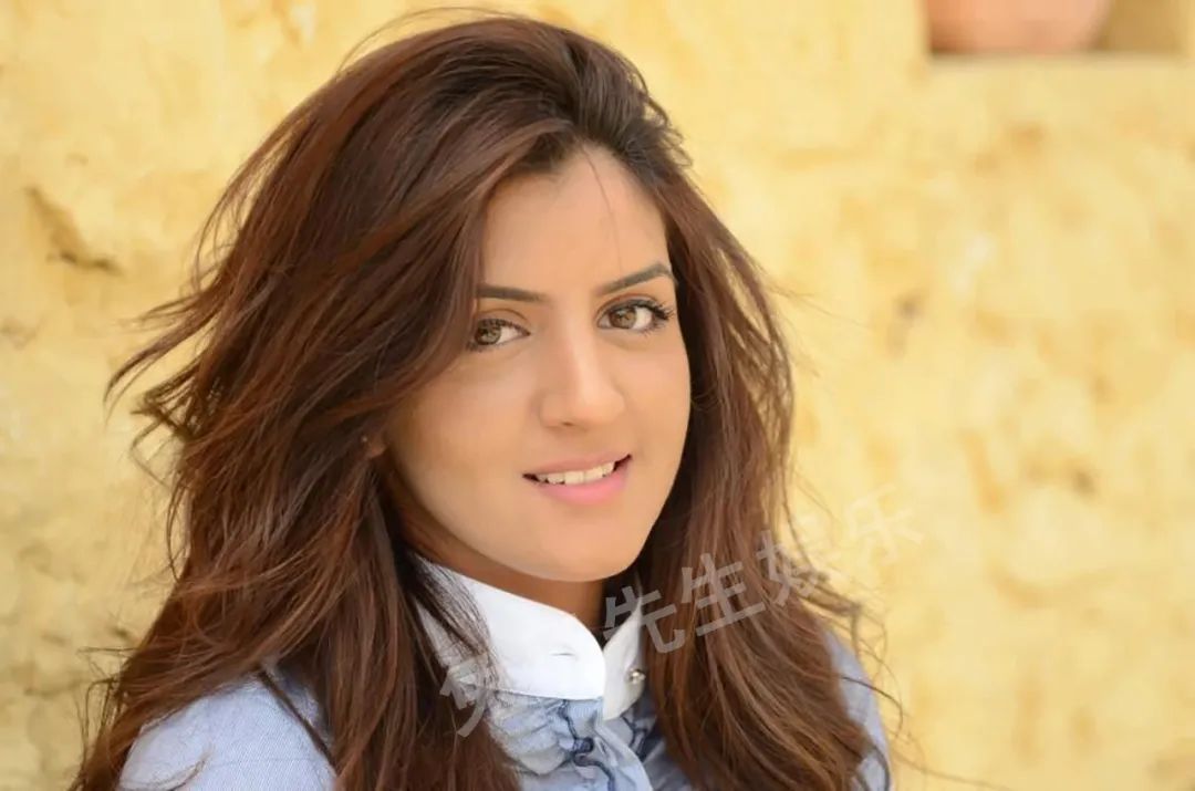 迪拜混血公主颜值中东第一母女合影竟如姐妹这是逆生长啊