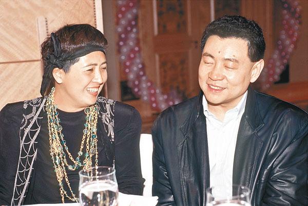 宝咏琴离世17年前任洪朝丰罕有重提旧情,坦诚两人交往时已有男友