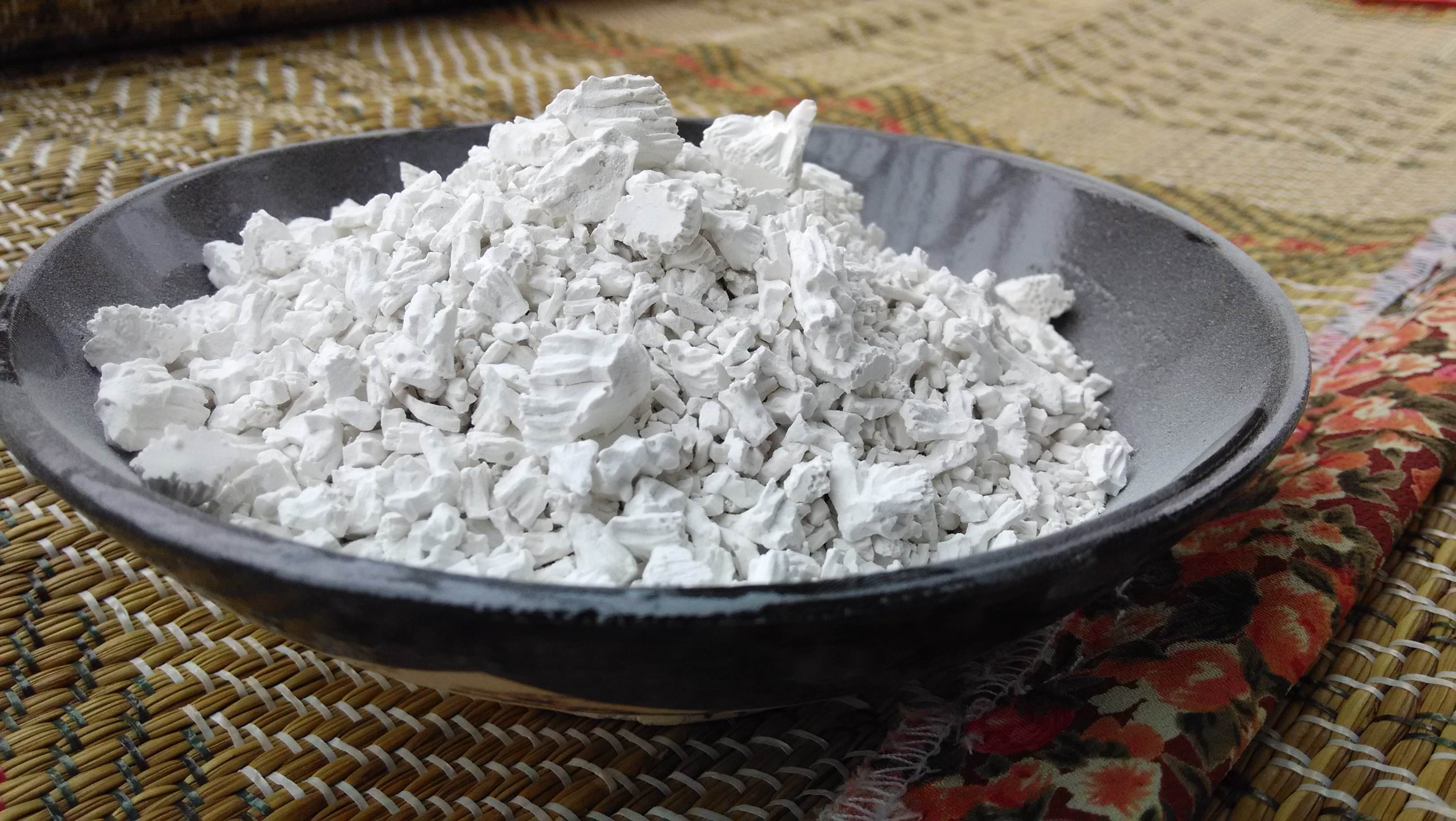 五味子粉降血压,降血脂,含有丰富的有机酸,维生素,类黄酮,植物固醇及