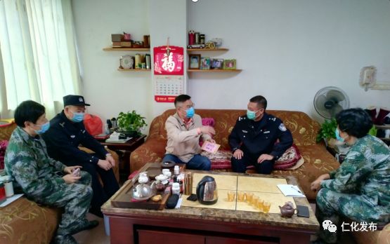 县领导走访慰问抗疫一线工作人员