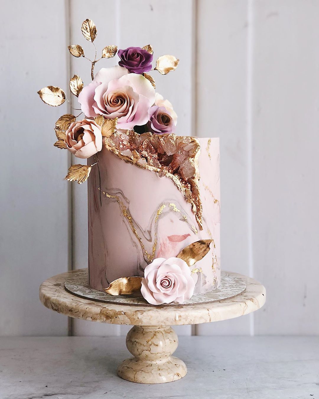 蛋糕精致的如艺术品价格翻了一倍顾客也不嫌贵